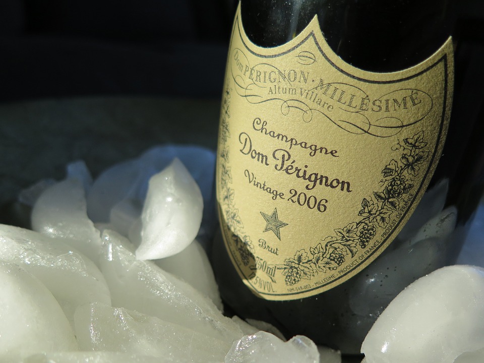 etiqueta del champagne